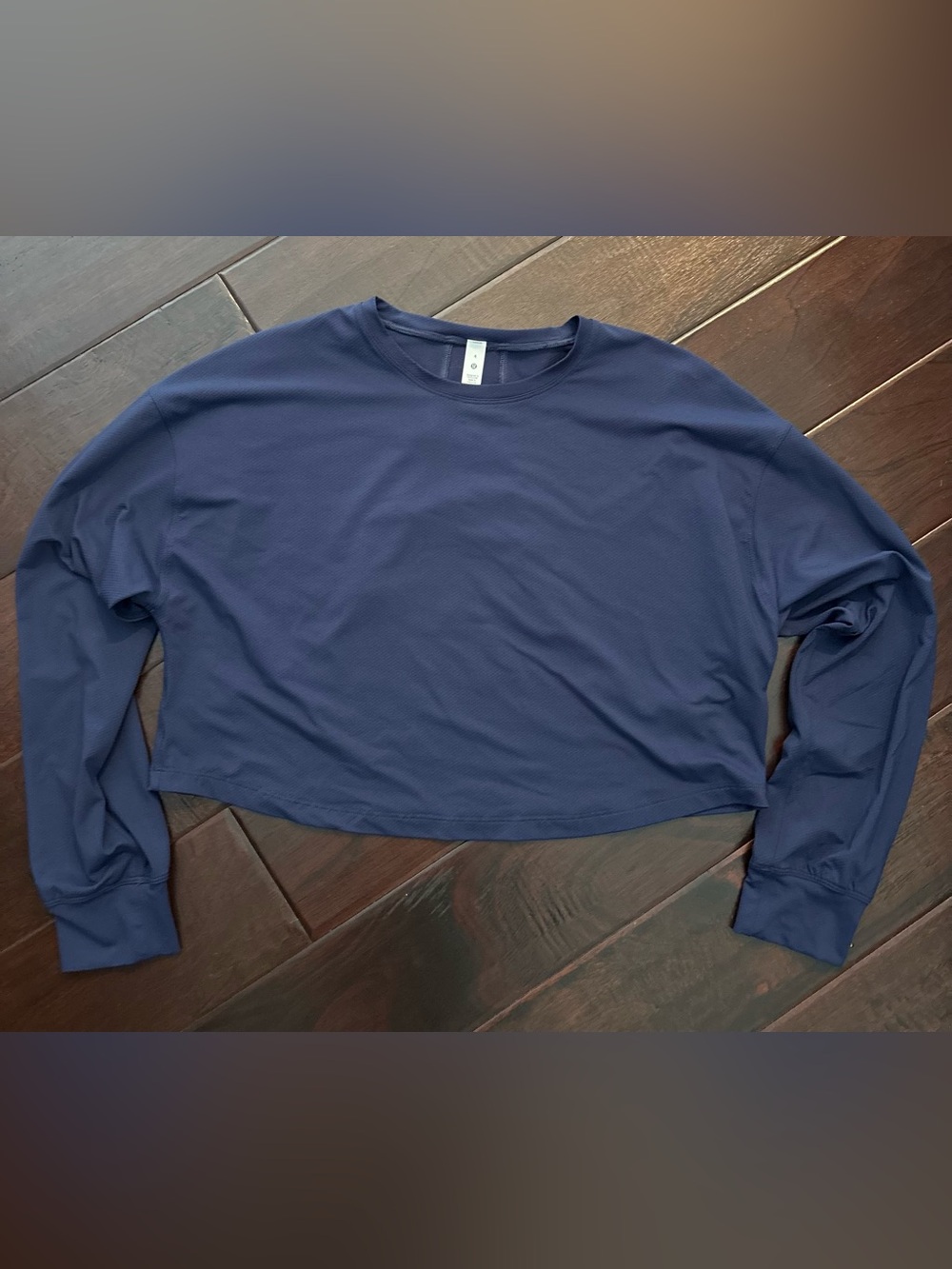 Lululemon Navy Blue Cropped Long Sleeve Athletic Top Size 4